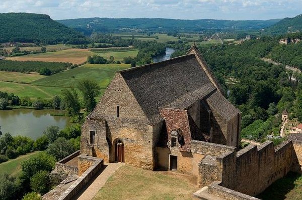 Visiter le Château de Beynac : Tarifs et Conseils pour Planifier votre Excursion
